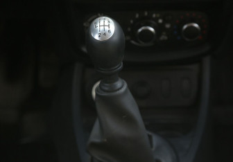 Подержанный автомобиль Renault Duster 2013 года (13 фото)