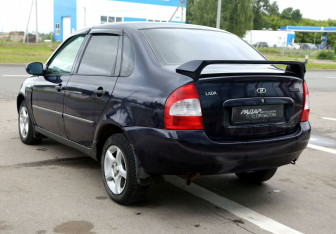 Подержанный автомобиль LADA (ВАЗ) Kalina Sedan 2007 года (4 фото)