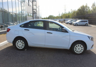 Подержанный автомобиль LADA (ВАЗ) Vesta Sedan 2020 года (8 фото)