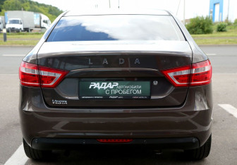 Подержанный автомобиль LADA (ВАЗ) Vesta Sedan 2016 года (5 фото)