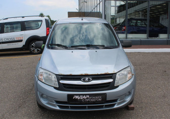 Подержанный автомобиль LADA (ВАЗ) Granta Sedan 2014 года (2 фото)