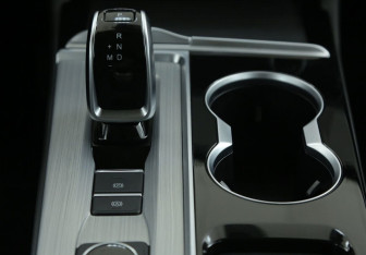 Подержанный автомобиль Omoda S5 2023 года (15 фото)