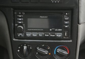 Подержанный автомобиль Kia Spectra Sedan 2008 года (13 фото)