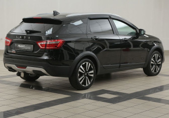 Подержанный автомобиль LADA (ВАЗ) Vesta Wagon 2022 года (4 фото)