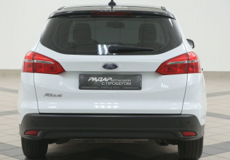 Подержанный автомобиль Ford Focus Wagon 2019 года (3 фото)