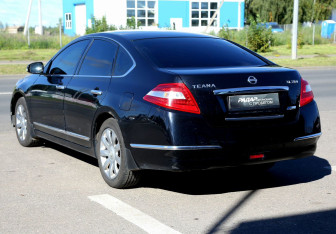 Подержанный автомобиль Nissan Teana 2008 года (4 фото)