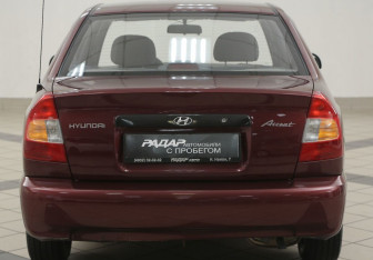 Подержанный автомобиль Hyundai Accent Sedan 2008 года (3 фото)