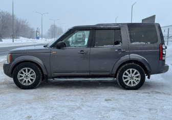 Подержанный автомобиль Land Rover Discovery 2005 года (5 фото)