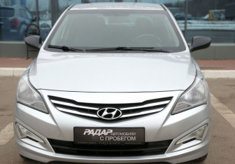 Подержанный автомобиль Hyundai Solaris Hatchback 2014 года (2 фото)