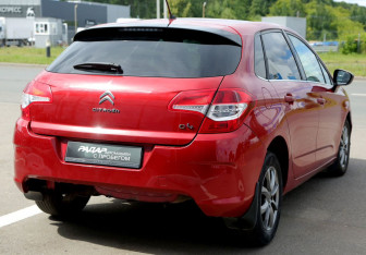 Подержанный автомобиль Citroen C4 Hatchback 2011 года (6 фото)