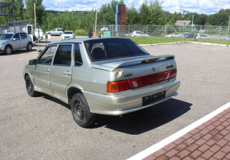 Подержанный автомобиль LADA (ВАЗ) 2115 2006 года (5 фото)