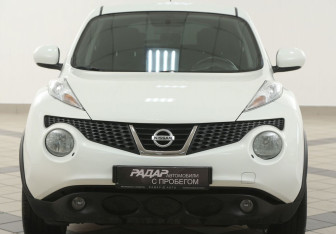 Подержанный автомобиль Nissan Juke 2014 года (6 фото)