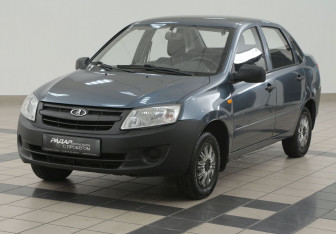 Подержанный автомобиль LADA (ВАЗ) Granta Sedan 2013 года (8 фото)