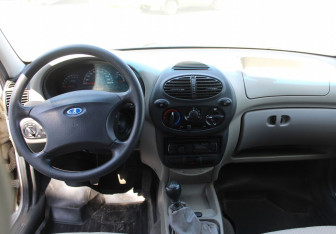 Подержанный автомобиль LADA (ВАЗ) Kalina Hatchback 2011 года (13 фото)