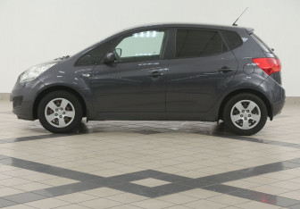 Подержанный автомобиль Kia Venga 2014 года (7 фото)