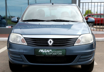 Подержанный автомобиль Renault Logan Sedan 2014 года (2 фото)