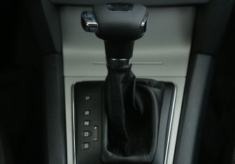 Подержанный автомобиль Skoda Octavia Liftback 2013 года (15 фото)