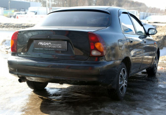 Подержанный автомобиль Chevrolet Lanos 2009 года (6 фото)