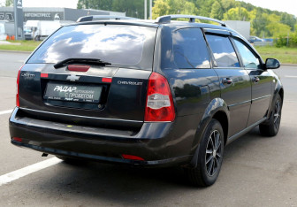 Подержанный автомобиль Chevrolet Lacetti Wagon 2008 года (6 фото)