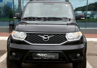 Подержанный автомобиль УАЗ Patriot 2016 года (2 фото)