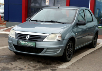 Подержанный автомобиль Renault Logan Sedan 2011 года (3 фото)