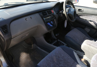 Подержанный автомобиль Honda HR-V 1999 года (9 фото)