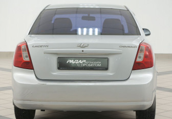 Подержанный автомобиль Chevrolet Lacetti Sedan 2008 года (3 фото)