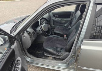 Подержанный автомобиль Hyundai Accent Sedan 2007 года (13 фото)