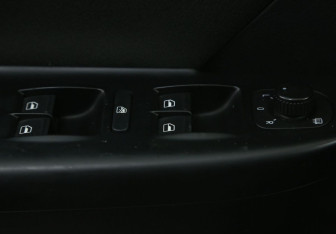 Подержанный автомобиль Volkswagen Passat Wagon 2008 года (17 фото)