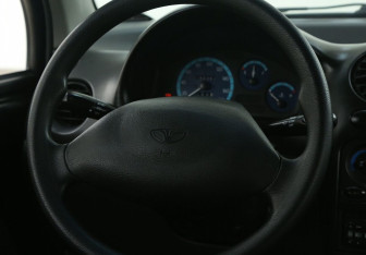 Подержанный автомобиль Daewoo Matiz 2010 года (16 фото)