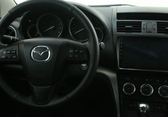 Подержанный автомобиль Mazda 6 Sedan 2011 года (14 фото)