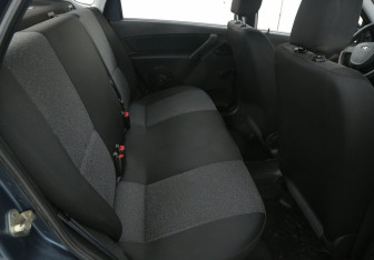 Подержанный автомобиль LADA (ВАЗ) Granta Sedan 2013 года (11 фото)