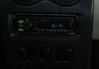 Подержанный автомобиль Renault Logan Sedan 2013 года (13 фото)