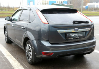 Подержанный автомобиль Ford Focus Hatchback 2008 года (4 фото)