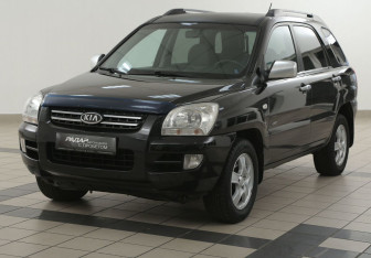 Подержанный автомобиль Kia Sportage 2007 года (8 фото)