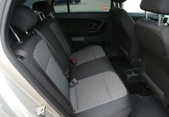Подержанный автомобиль Skoda Fabia Wagon 2011 года (11 фото)