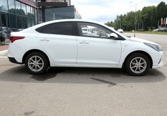 Подержанный автомобиль Hyundai Solaris Sedan 2020 года (7 фото)