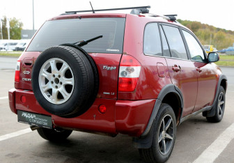 Подержанный автомобиль Chery Tiggo (T11) 2013 года (6 фото)