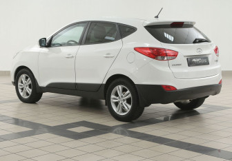 Подержанный автомобиль Hyundai ix35 2013 года (2 фото)
