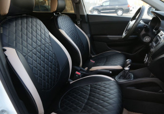 Подержанный автомобиль Kia Rio Sedan 2012 года (10 фото)
