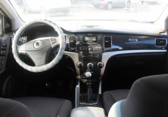 Подержанный автомобиль SsangYong Actyon 2012 года (13 фото)