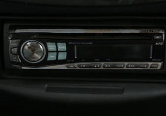 Подержанный автомобиль Chevrolet Niva 2004 года (15 фото)