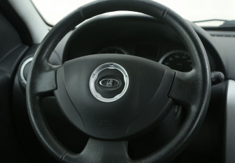 Подержанный автомобиль LADA (ВАЗ) Largus Wagon 2018 года (16 фото)