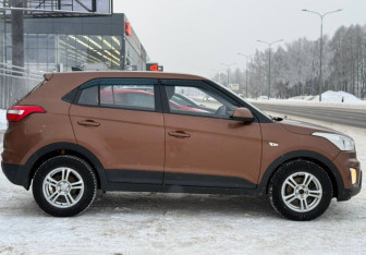 Подержанный автомобиль Hyundai Creta 2017 года (6 фото)