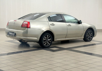 Подержанный автомобиль Mitsubishi Galant Sedan 2006 года (4 фото)