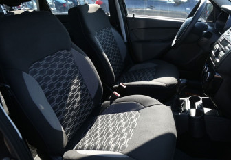 Подержанный автомобиль LADA (ВАЗ) Granta Wagon 2019 года (10 фото)