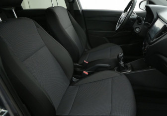 Подержанный автомобиль Hyundai Solaris Sedan 2017 года (10 фото)