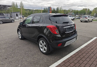 Подержанный автомобиль Opel Mokka 2014 года (5 фото)