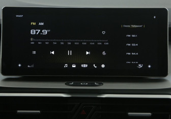 Подержанный автомобиль Geely Coolray 2023 года (13 фото)