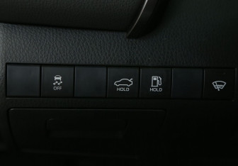 Подержанный автомобиль Toyota Camry Sedan 2019 года (19 фото)